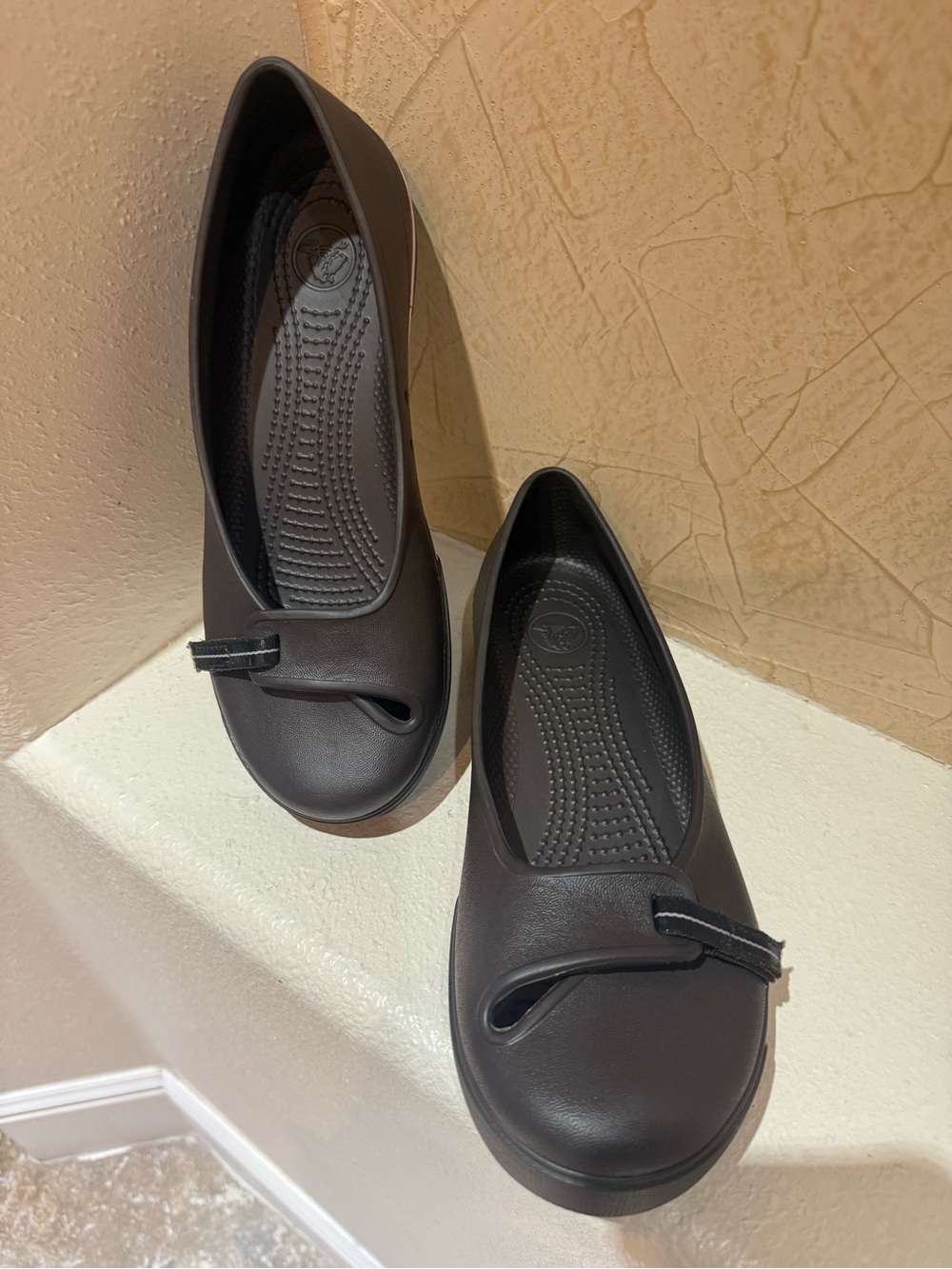 CROCS Women's Black Slip-On Ballet Flats with Bow Accent